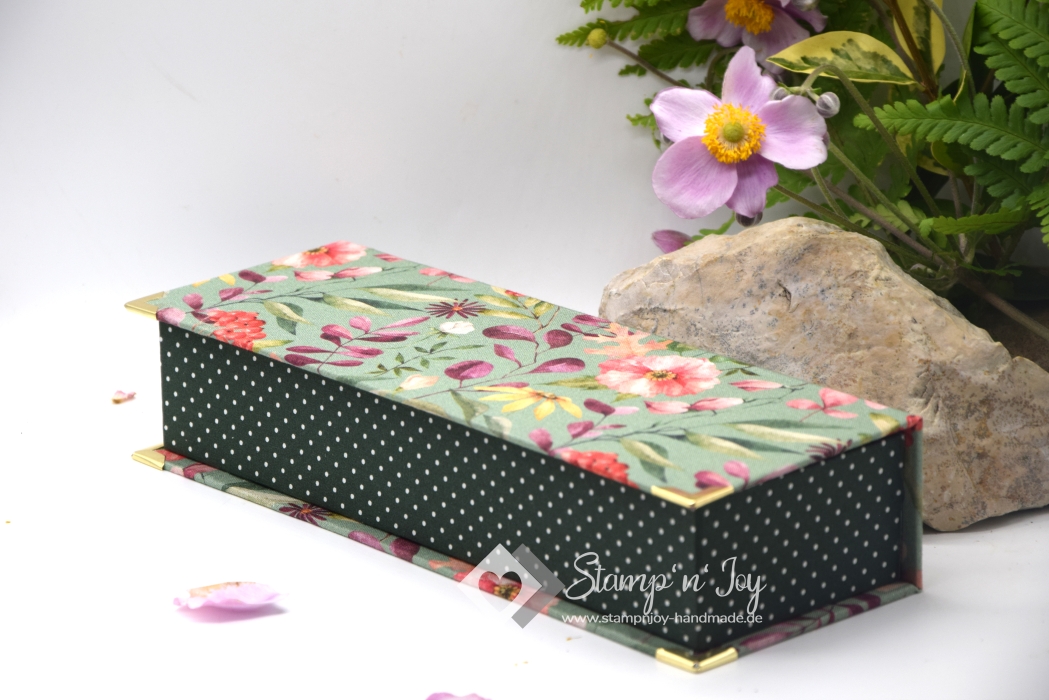 Schachtel mit Klappdeckel ca. 26x9x5cm | floral | grün | Art. Nr. 97040601